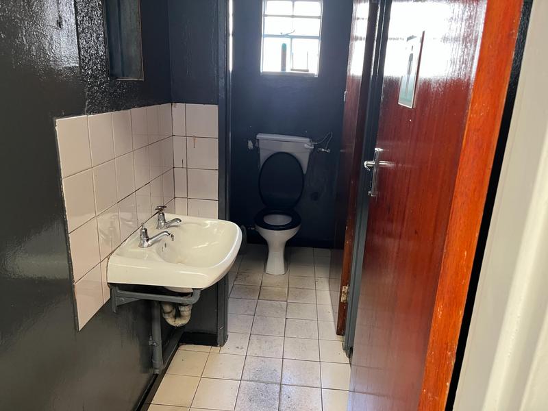 To Let Commercial Property for Rent in Montague Gardens Western Cape